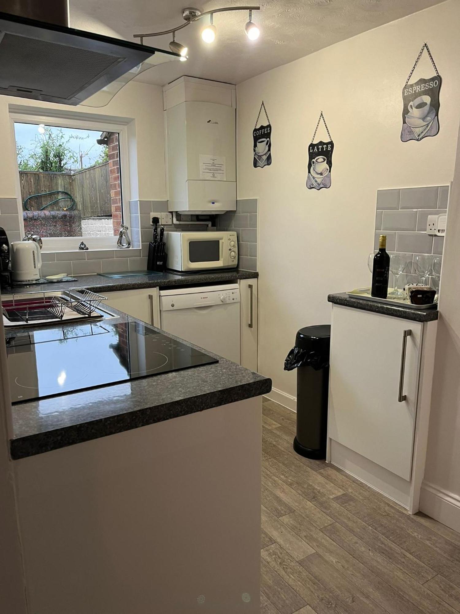 City Of Chester Award Winning Cottage -Pixie Terrace Chester Luaran gambar